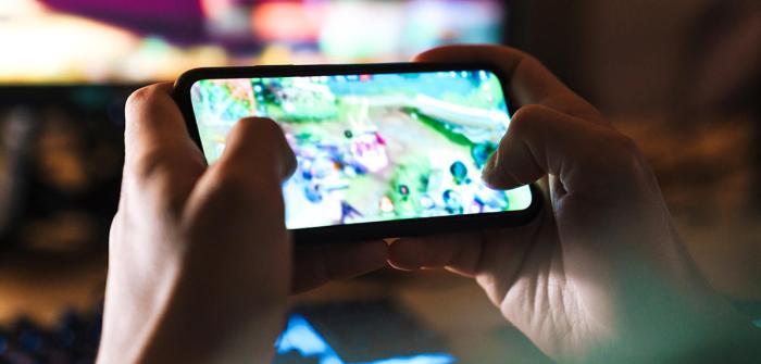 Tips Bermain Game Online di Smartphone yang Paling Direkomendasikan